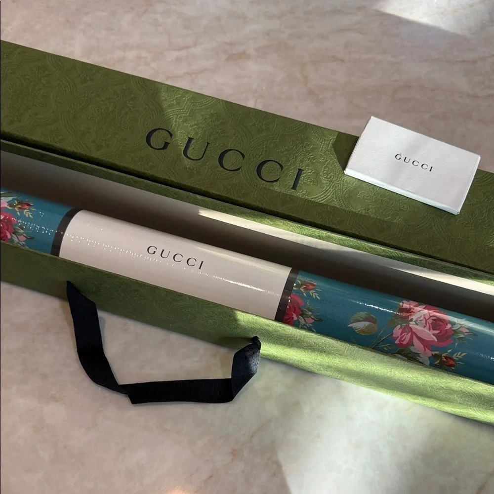 Gucci Turquoise Pink Rose Print Floral Wallpaper New Sealed